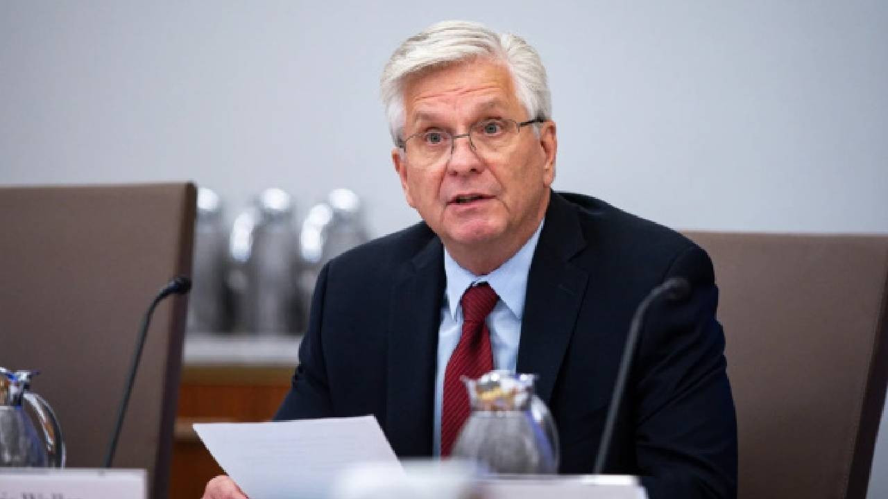 Yeni Fed başkanı kim olacak? Trump, adaylardan Waller için 'harika' dedi