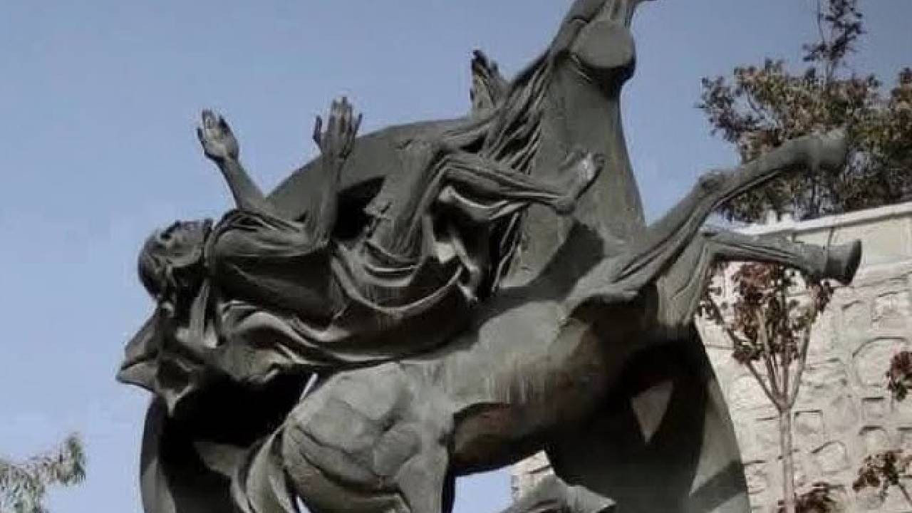 Suriye’de Papa’nın hediye ettiği Aziz Paul heykeli çalındı