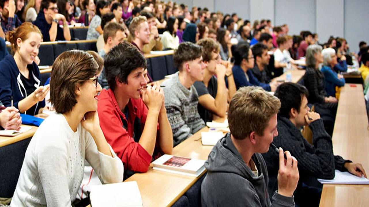 Öğrenci affı için düğmeye basıldı