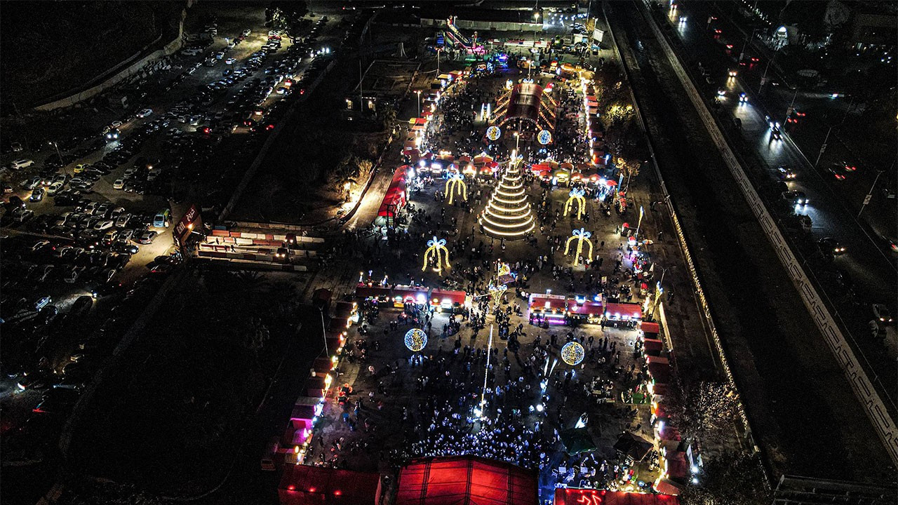 Suriye'de Noel kutlamaları kapsamında karnaval düzenlendi