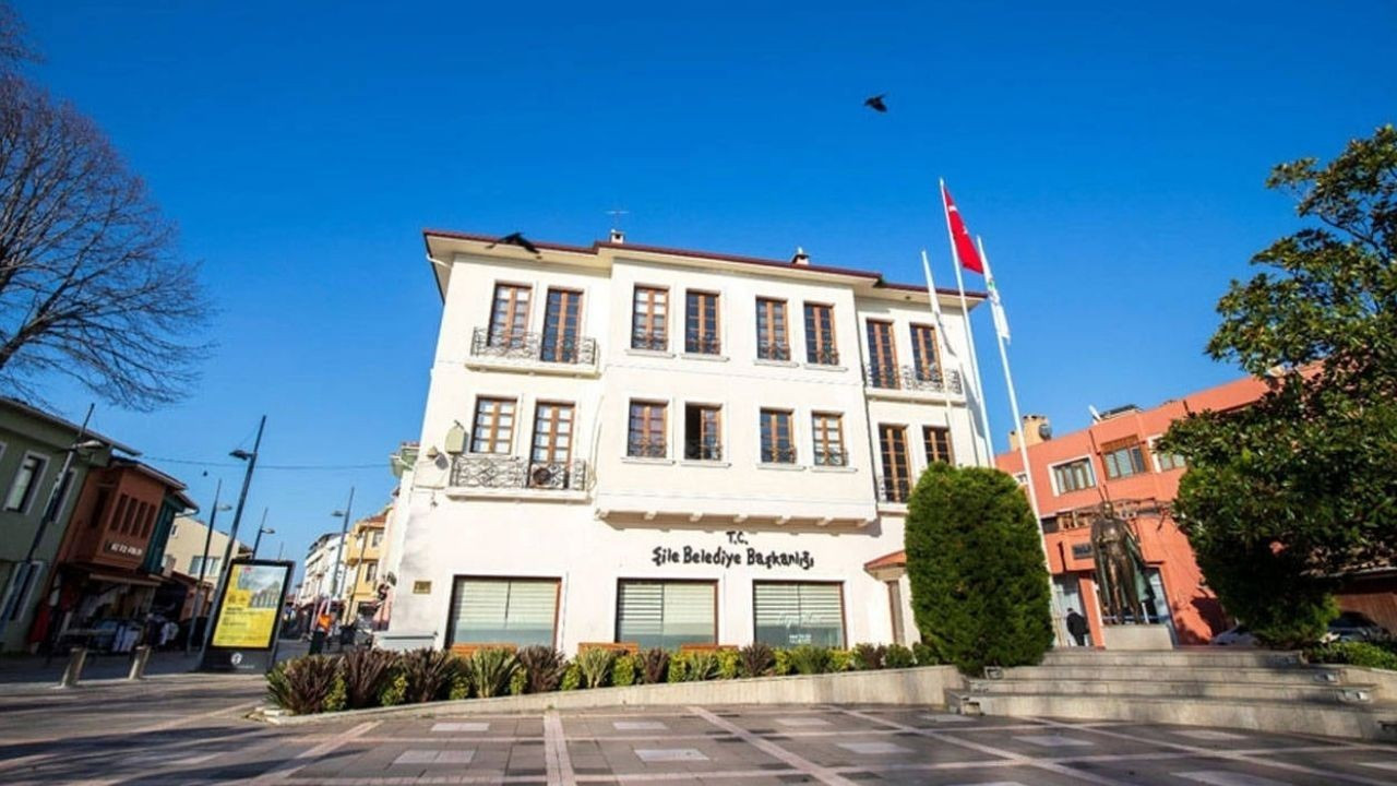 Şile Belediyesine yönelik soruşturmada gözaltına alınan 22 şüpheli adliyede