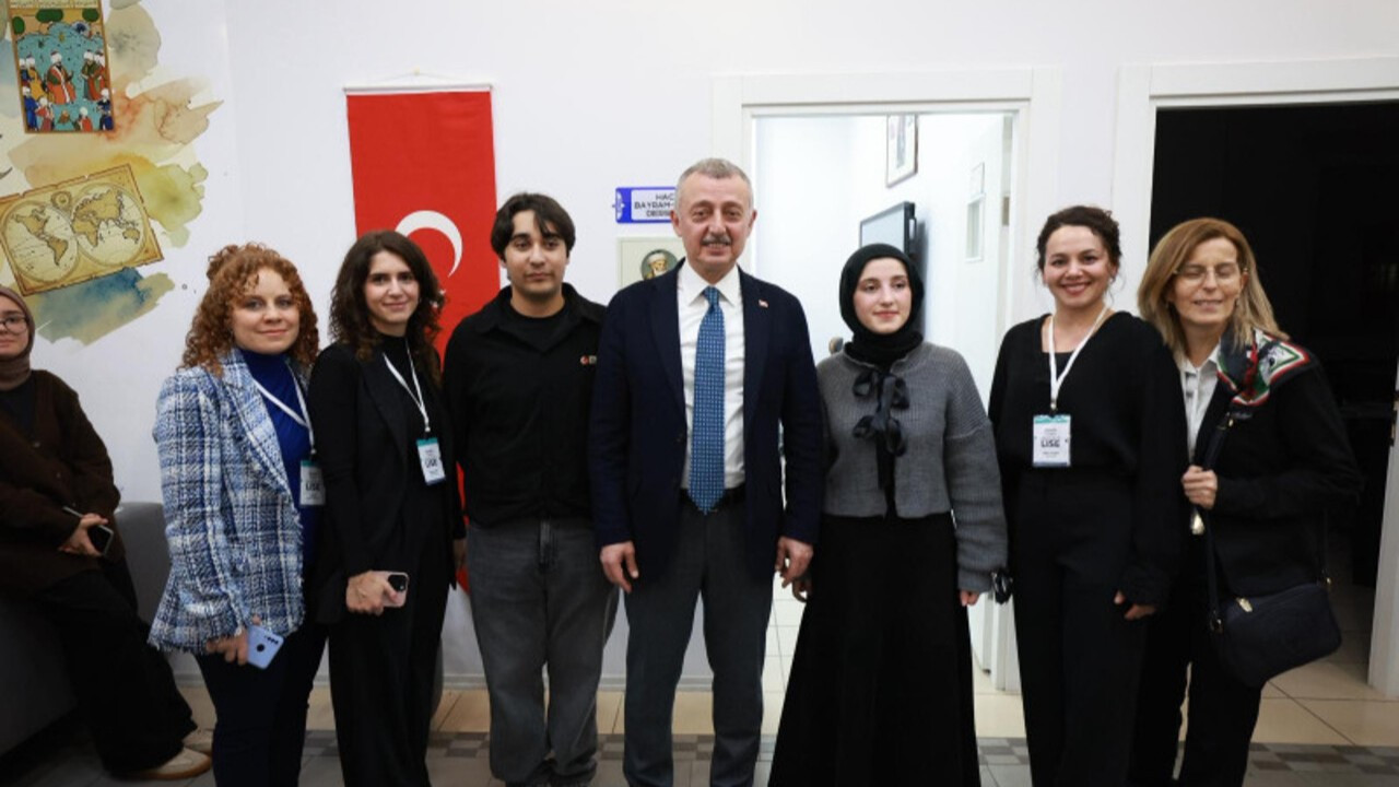 Yunus Emre Akademi Lise yeni binasında hizmete başladı