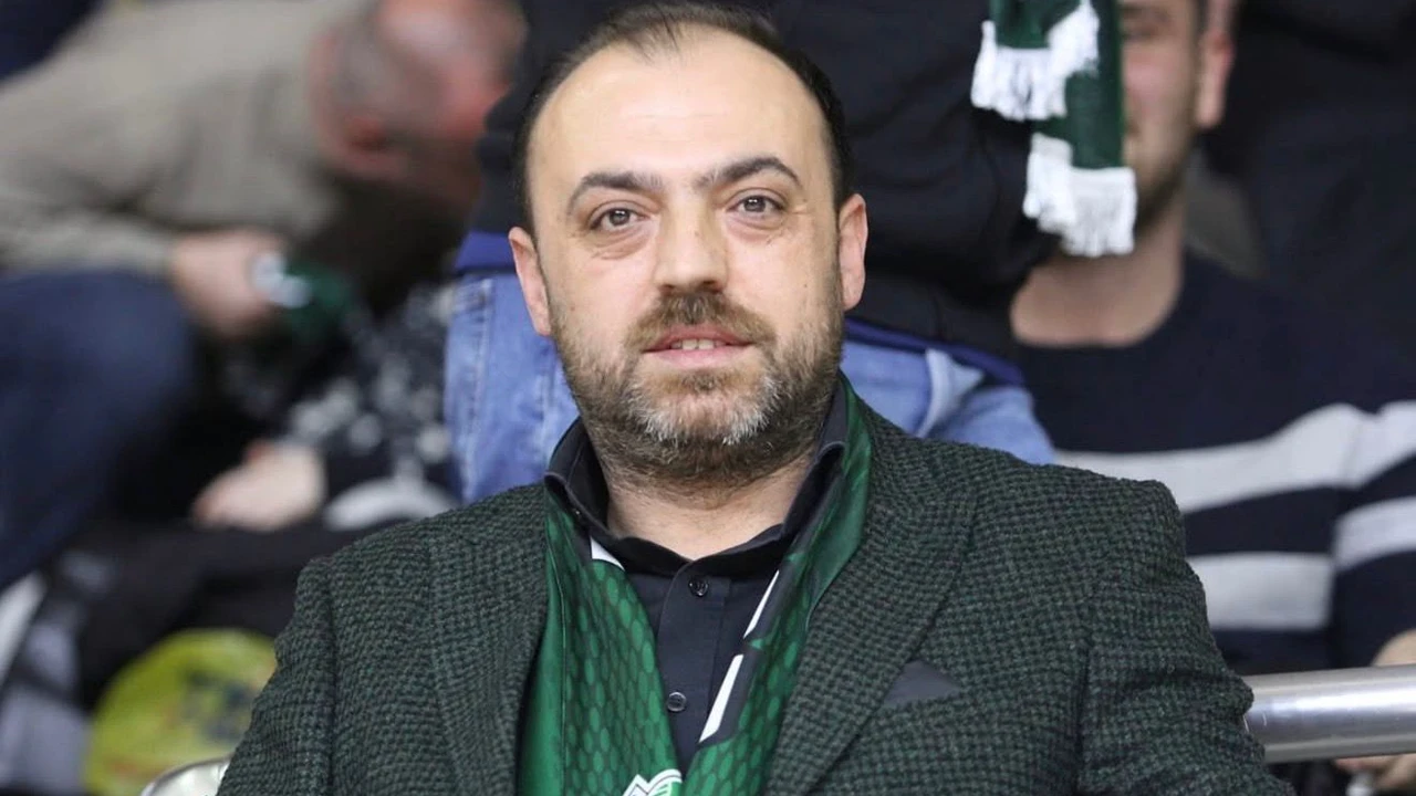 Sakaryaspor’da başkanlığa Enes Zengin seçildi