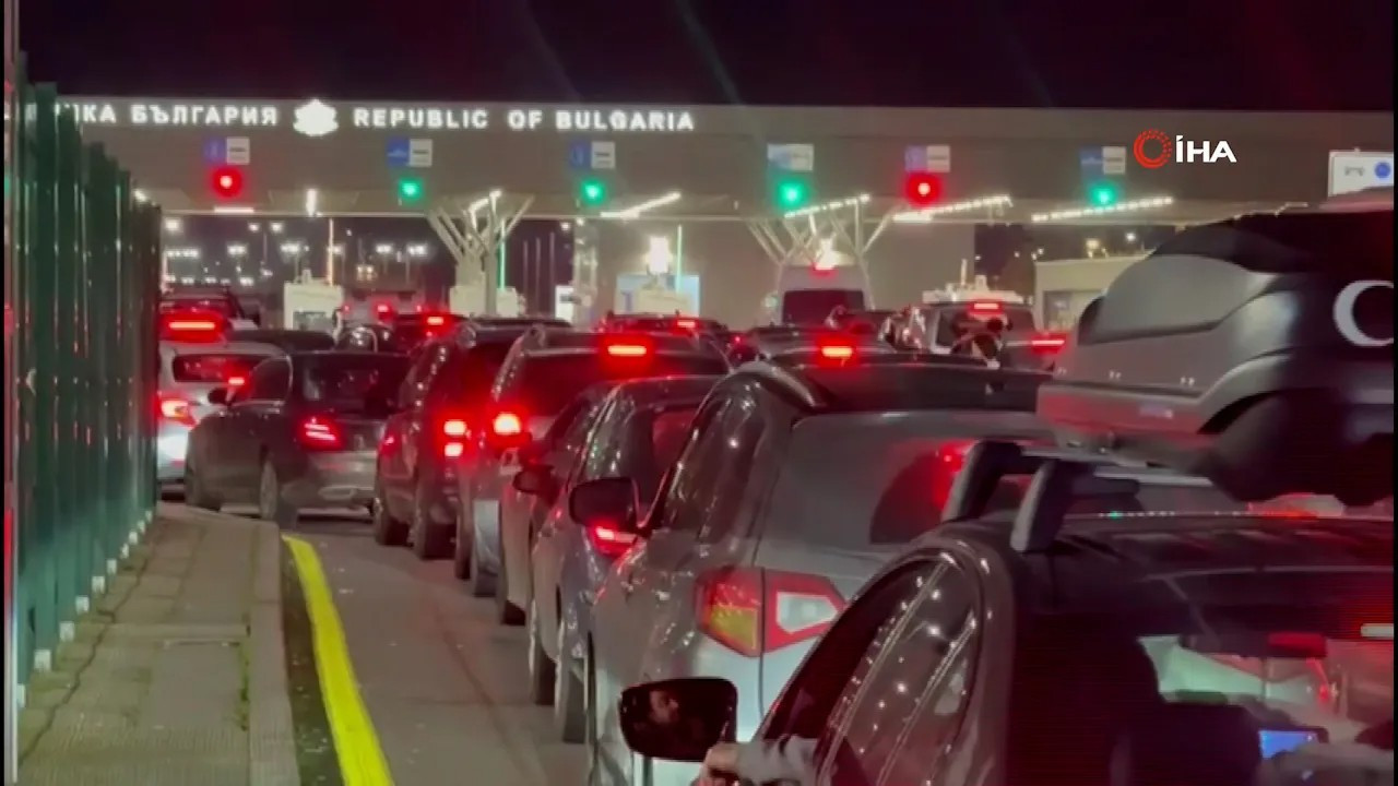 Bulgaristan vatandaşları yılbaşı alışverişini Edirne'de yaptı