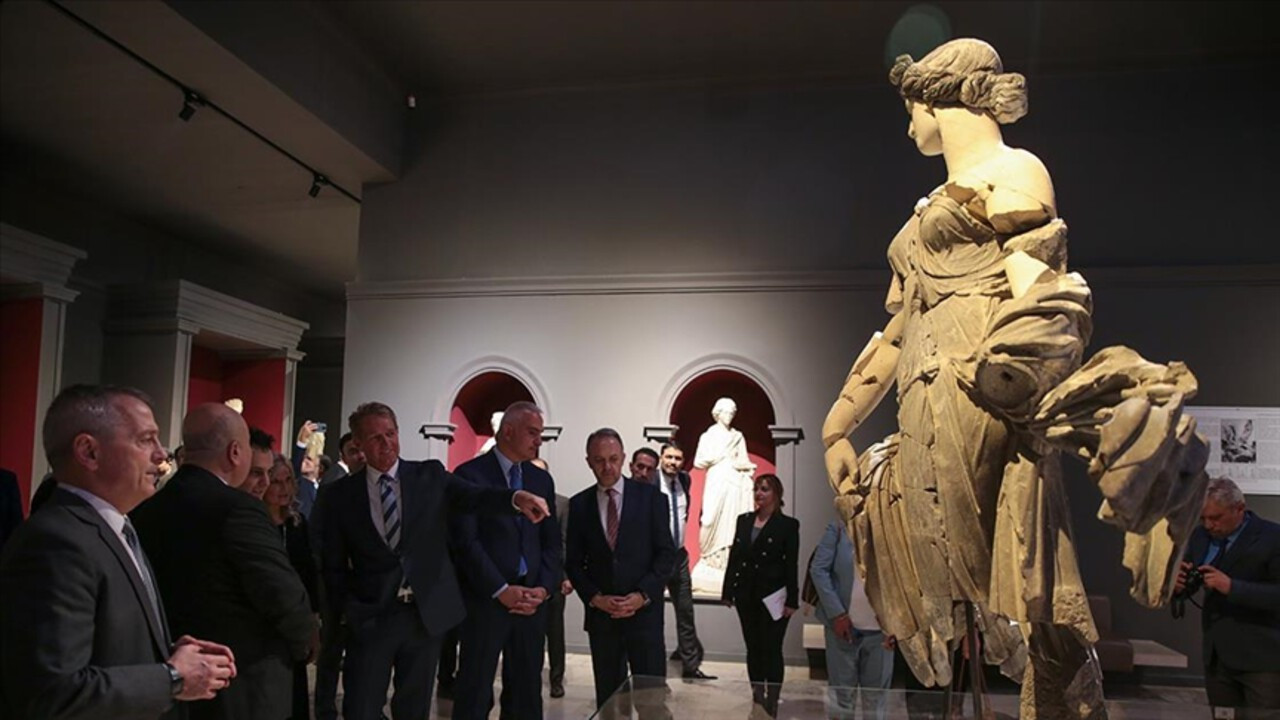 Bakan Ersoy duyurdu: 13 bin 448 eser yurtdışından Türkiye’ye iade edildi