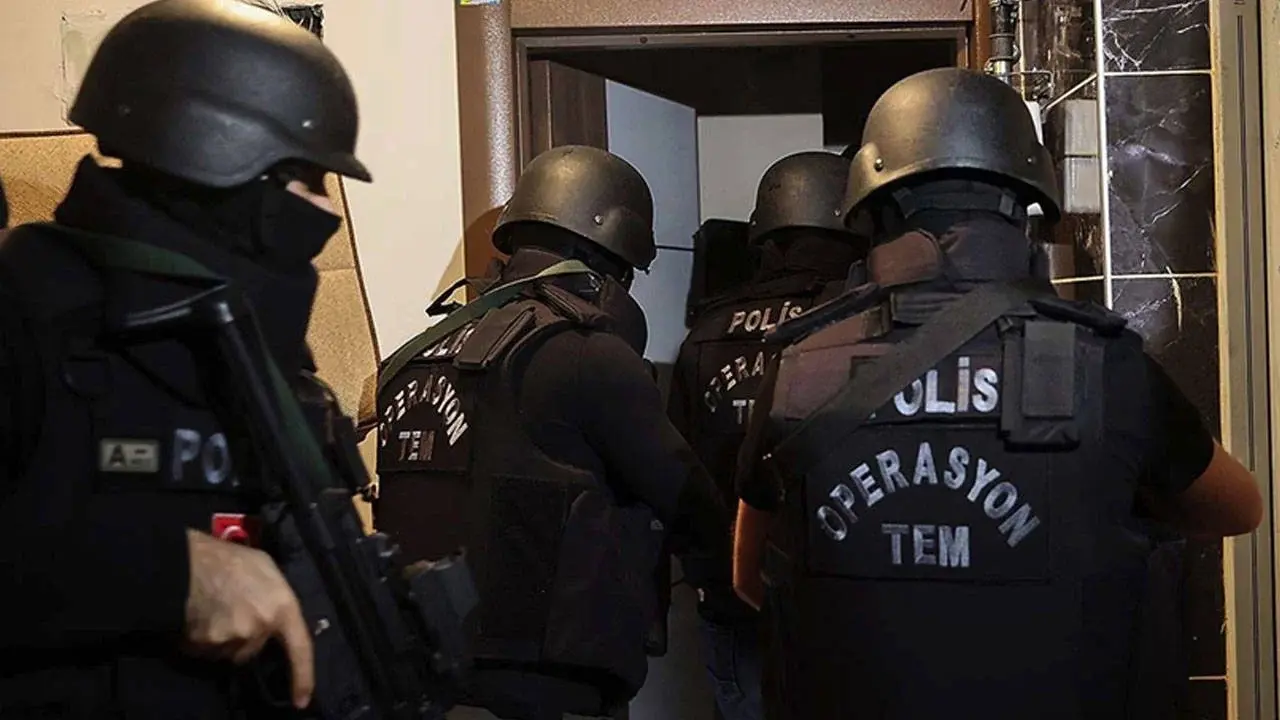 İzmir'de DEAŞ operasyonu: 40 şüpheli gözaltı alındı