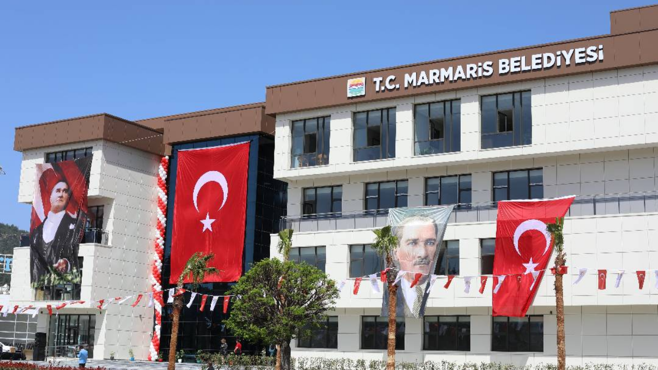 Marmaris Belediyesi yılbaşı etkinlikleri ve Aydilge konserini ileri tarihe erteledi