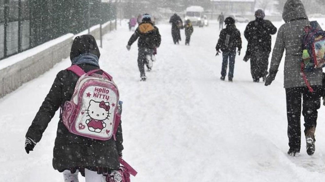 Sinop’ta bazı ilçelerde okullara bir gün kar tatili