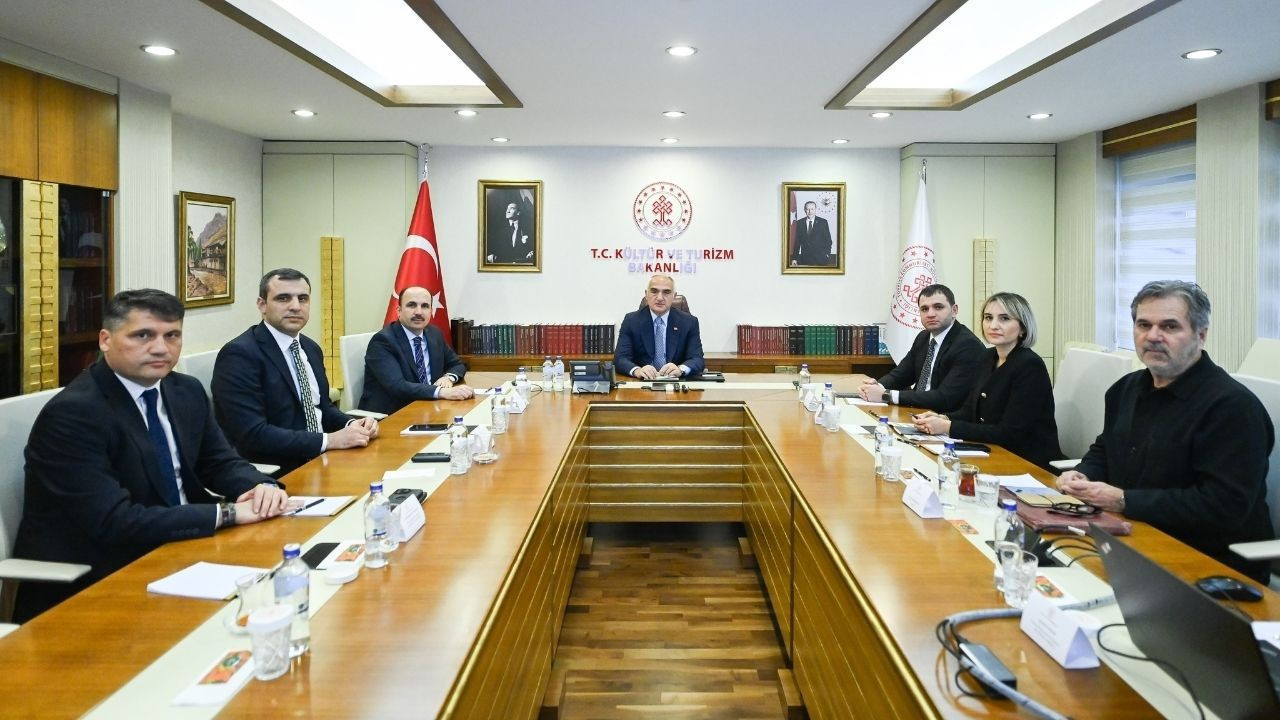 Başkan Altay, bakanlarla Konya’nın kültür, turizm ve spor projelerini görüştü