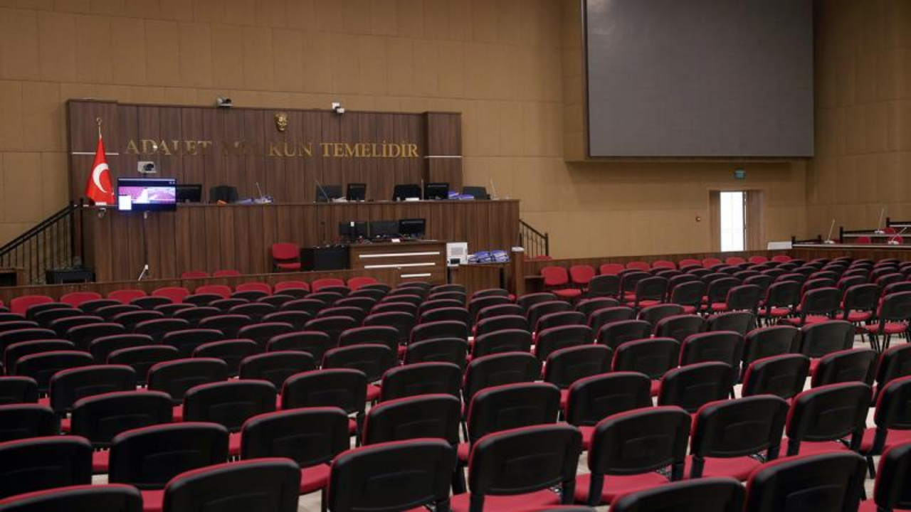 Aynı daireleri farklı kişilere satan 2 sanığa 305 yıl 7'şer ay hapis cezası