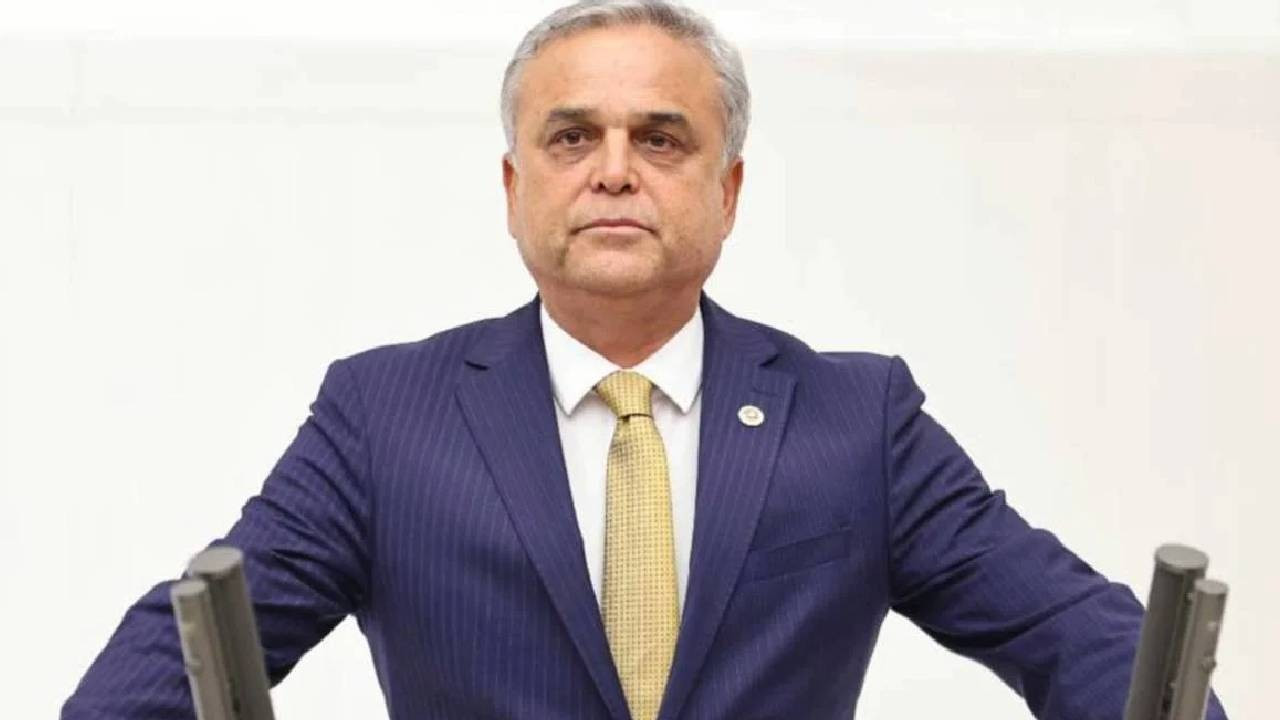 CHP'den istifa eden Hasan Ufuk Çakır, AK Parti'ye katılacak: 'Namuslu CHP seçmenleri iftiracıların peşinde olmaz'