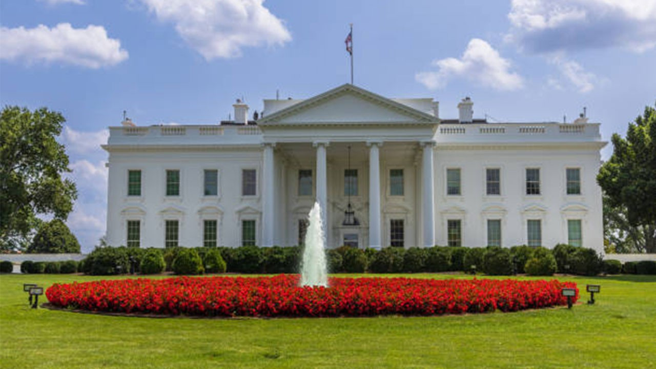 Beyaz Saray: El konulan gemi, sahte bayrak taşıdığı için vatansız kabul edildi