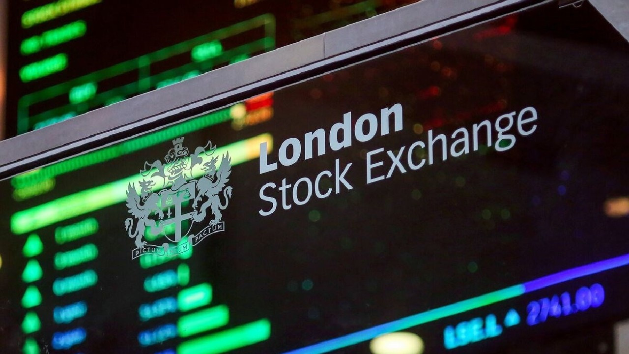 Londra borsası petrol hisselerinin baskısıyla geriledi