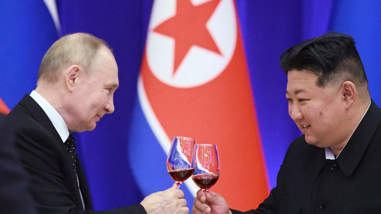 Kuzey Kore liderinden Putin'e 'koşulsuz destek' mektubu