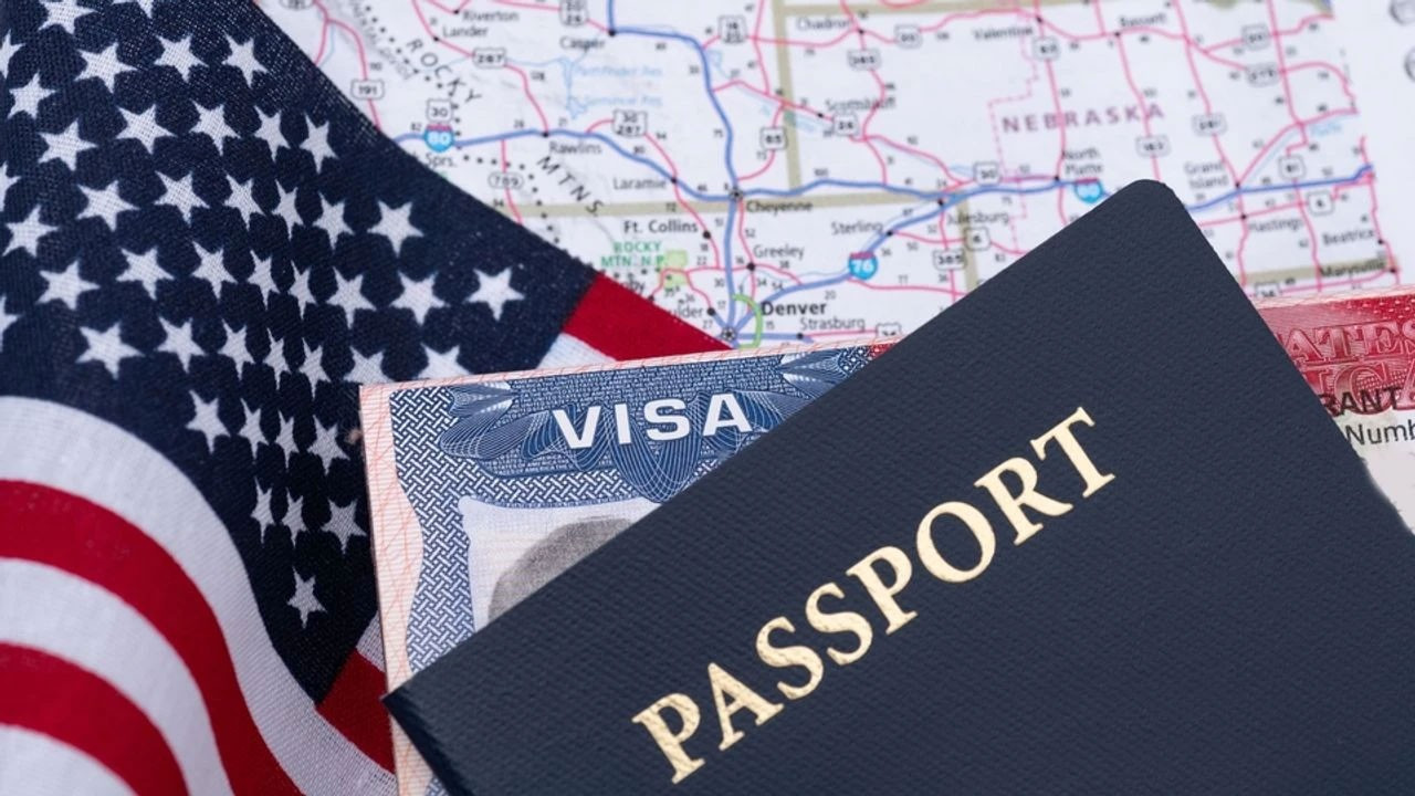 Trump yönetimi ilk yılında 100 binden fazla vizeyi iptal etti