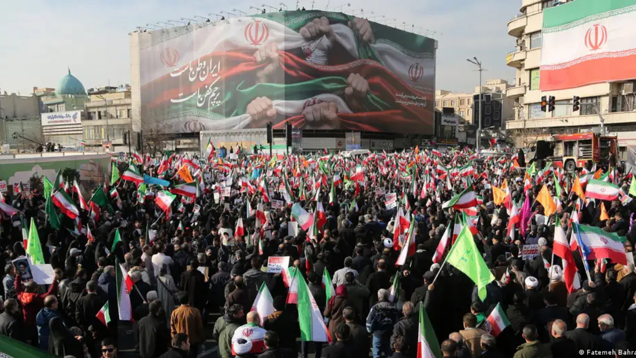 Protestolar sürüyor, dünya teyakkuzda: İran neden önemli?