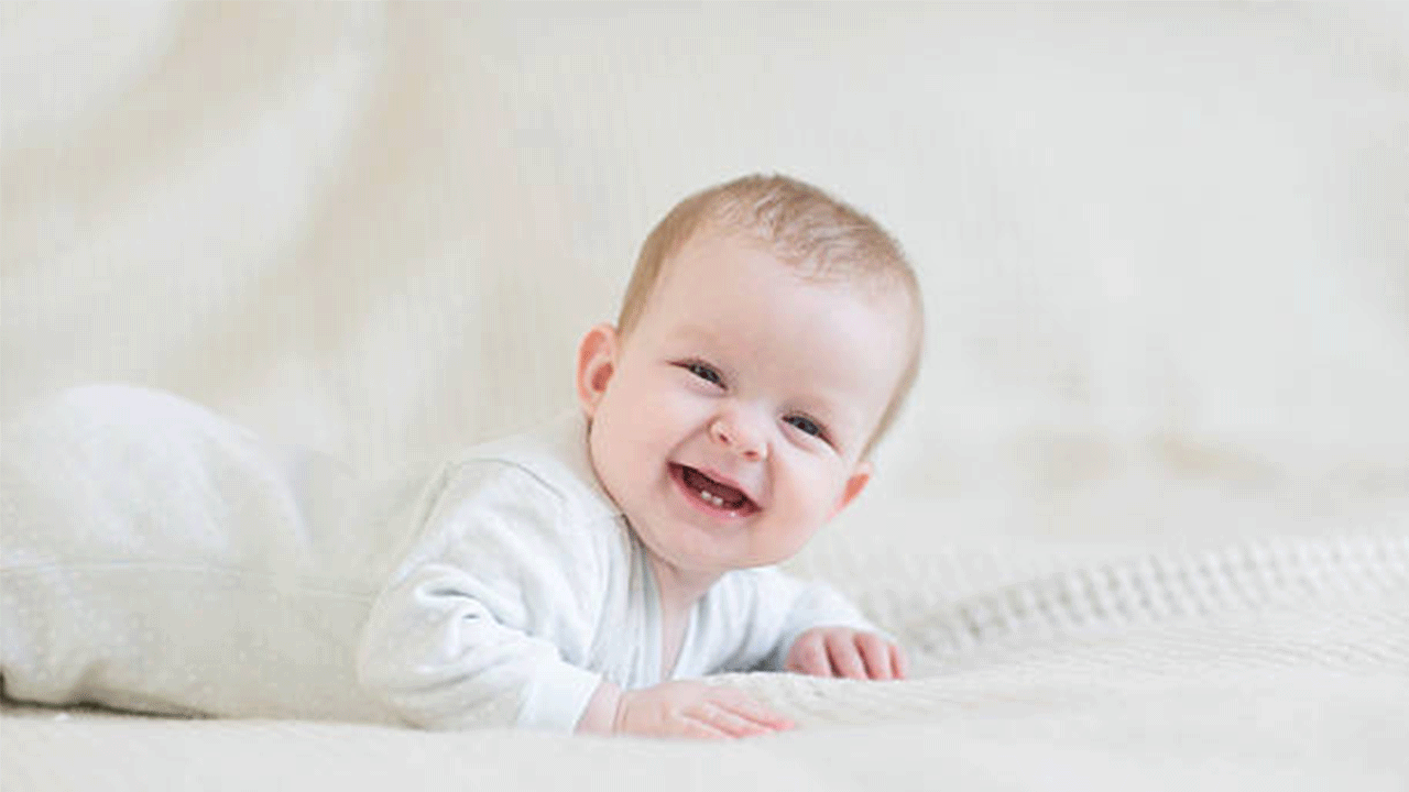 Araştırma: Bebeklerde ilk dişlerin çıkma zamanı anne hormonlarıyla bağlantılı