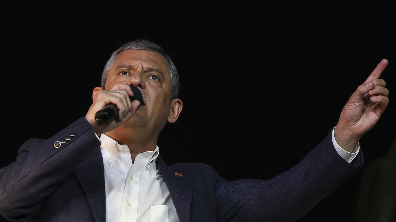 Özgür Özel: 20 bin TL'lik asgari ücreti, 28 bin TL'ye çıkarmak muhalefetin ellerinde