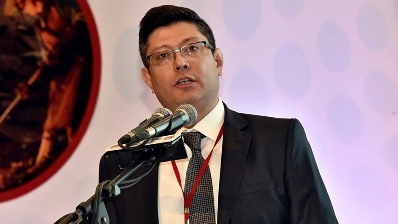 İşçi, işverenin söylemine öfkeli!