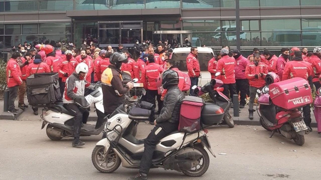Yemeksepeti kuryeleri 3 gün iş bırakma kararı aldı