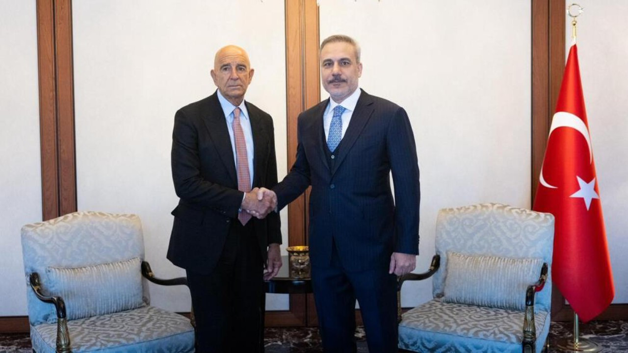 Bakan Fidan, ABD Suriye Temsilcisi Barrack'ı kabul etti