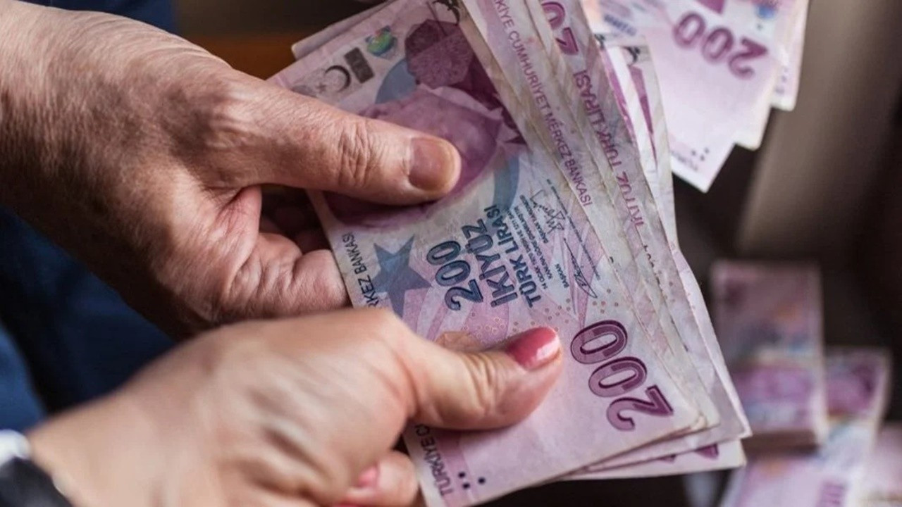 En düşük emekli maaşı görüşmeleri bugün başlıyor