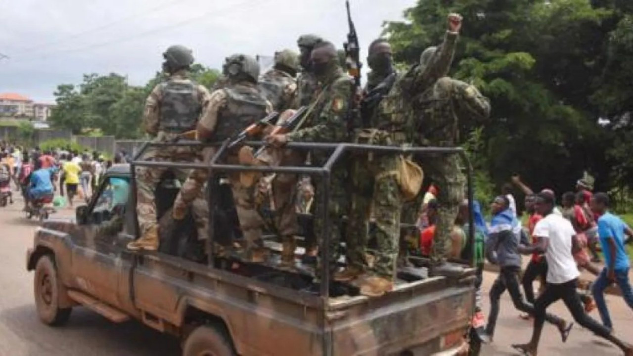 Afrika Birliği'nden Gine'ye yönelik üyelik askısını kaldırma kararı