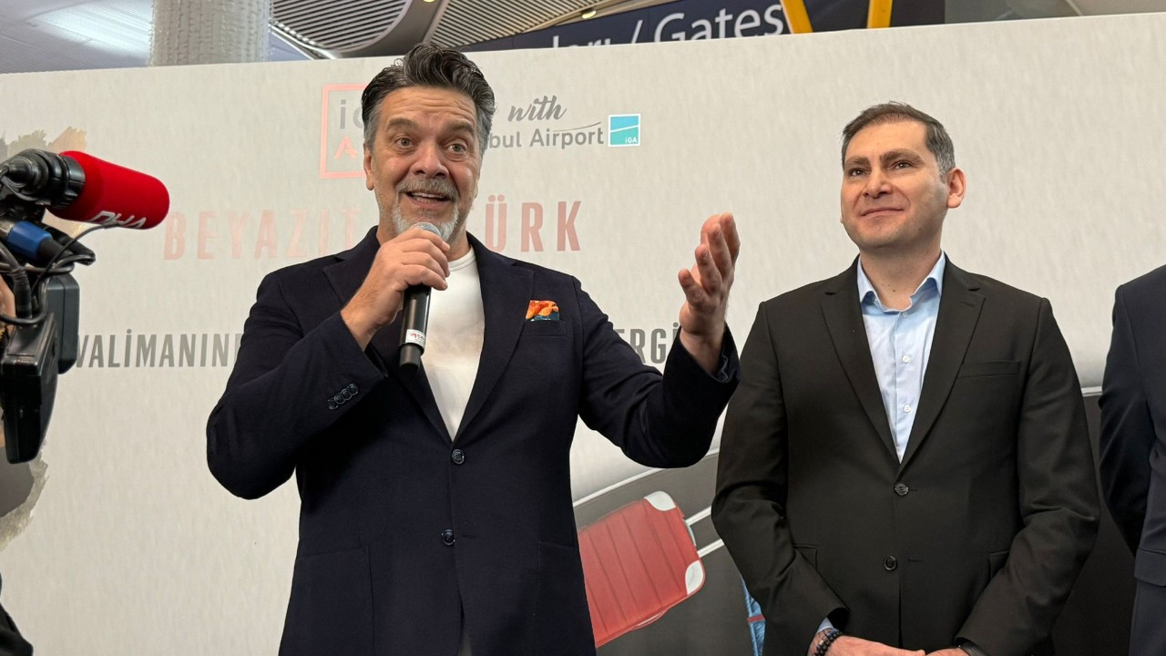 Beyazıt Öztürk’ün “Şeyler” sergisi İstanbul Havalimanı’nda açıldı