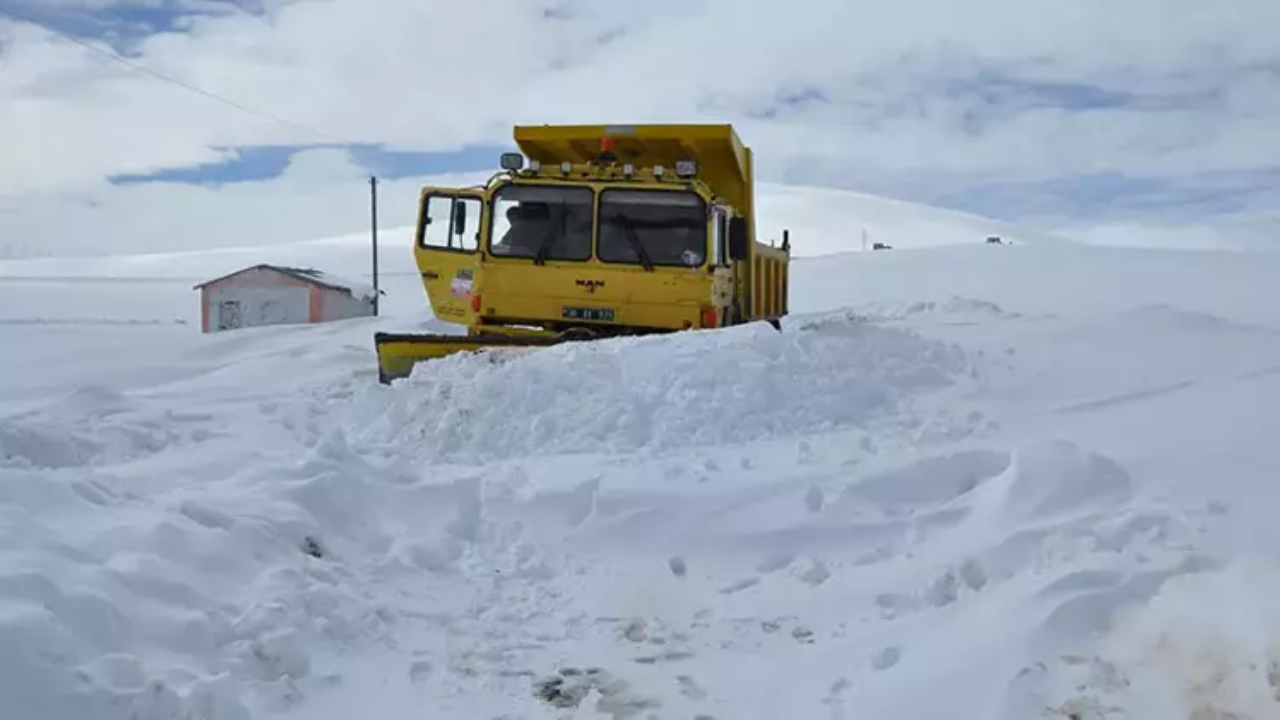 Doğu Anadolu'da beş ilde 147 yerleşim yerine ulaşım sağlanamıyor