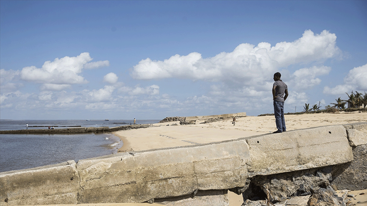 Mozambik'te yağmur mevsimiyle birlikte seller ağır…