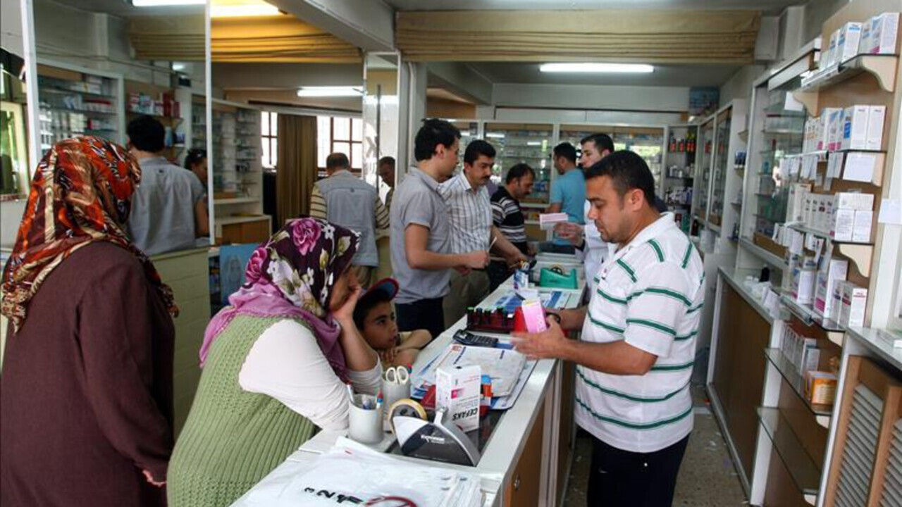 Eczaneler zor durumda: Suriyeli mülteci reçetelerinde ödeme krizi