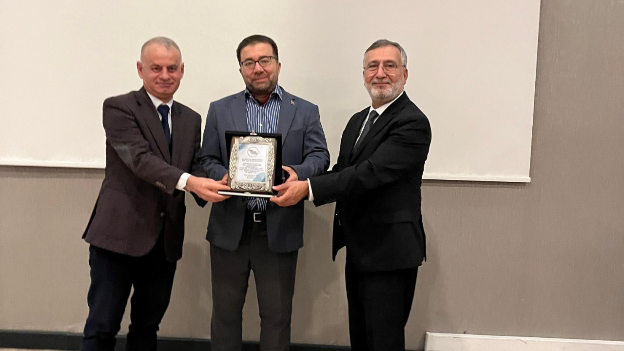 "Kalkınma sadece teknolojiyle olmaz"