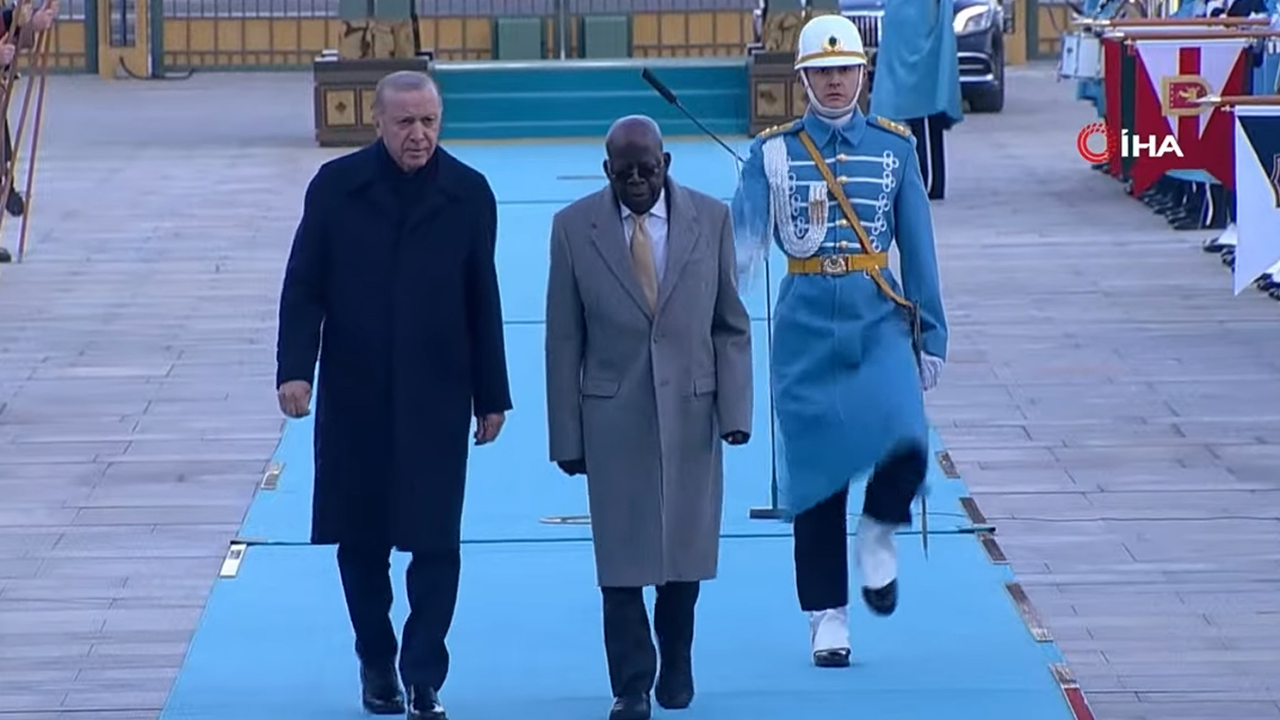 Nijerya Cumhurbaşkanı Bola Ahmed Tinub Ankara'da resmi törenle karşılandı