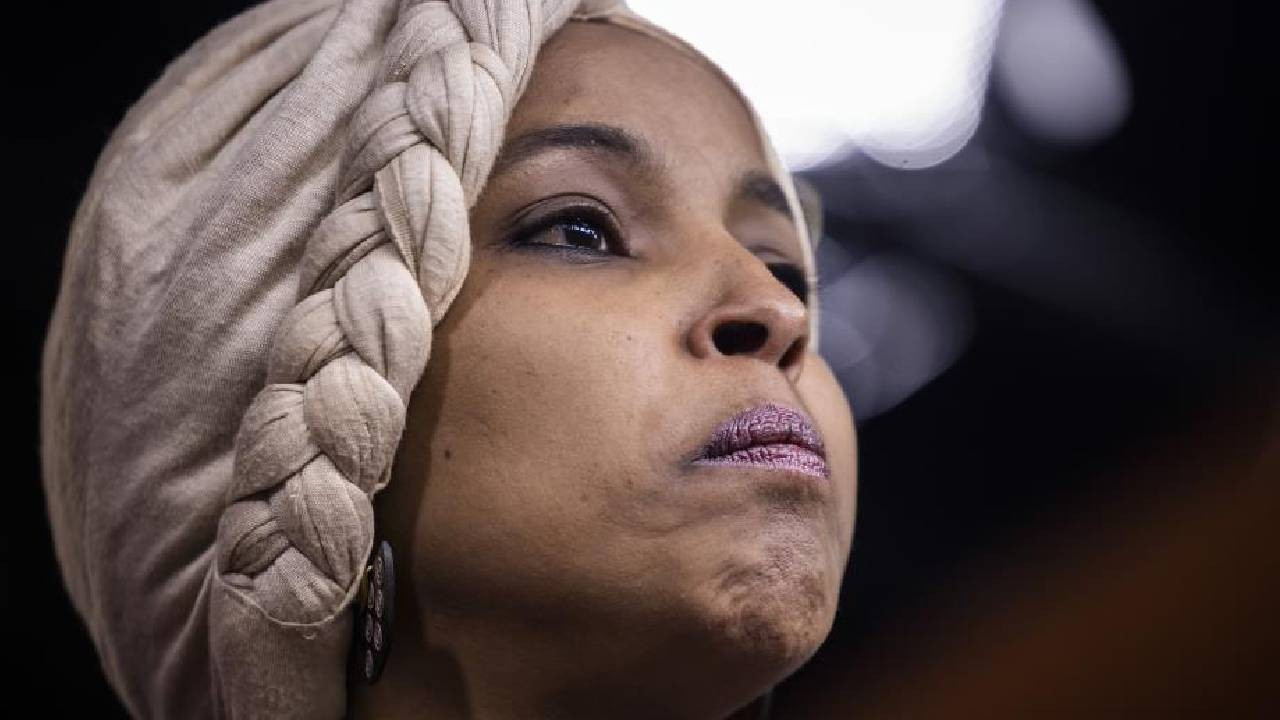ABD'nin ilk Müslüman kadın kongre üyelerinden Omar'a şırıngalı saldırı