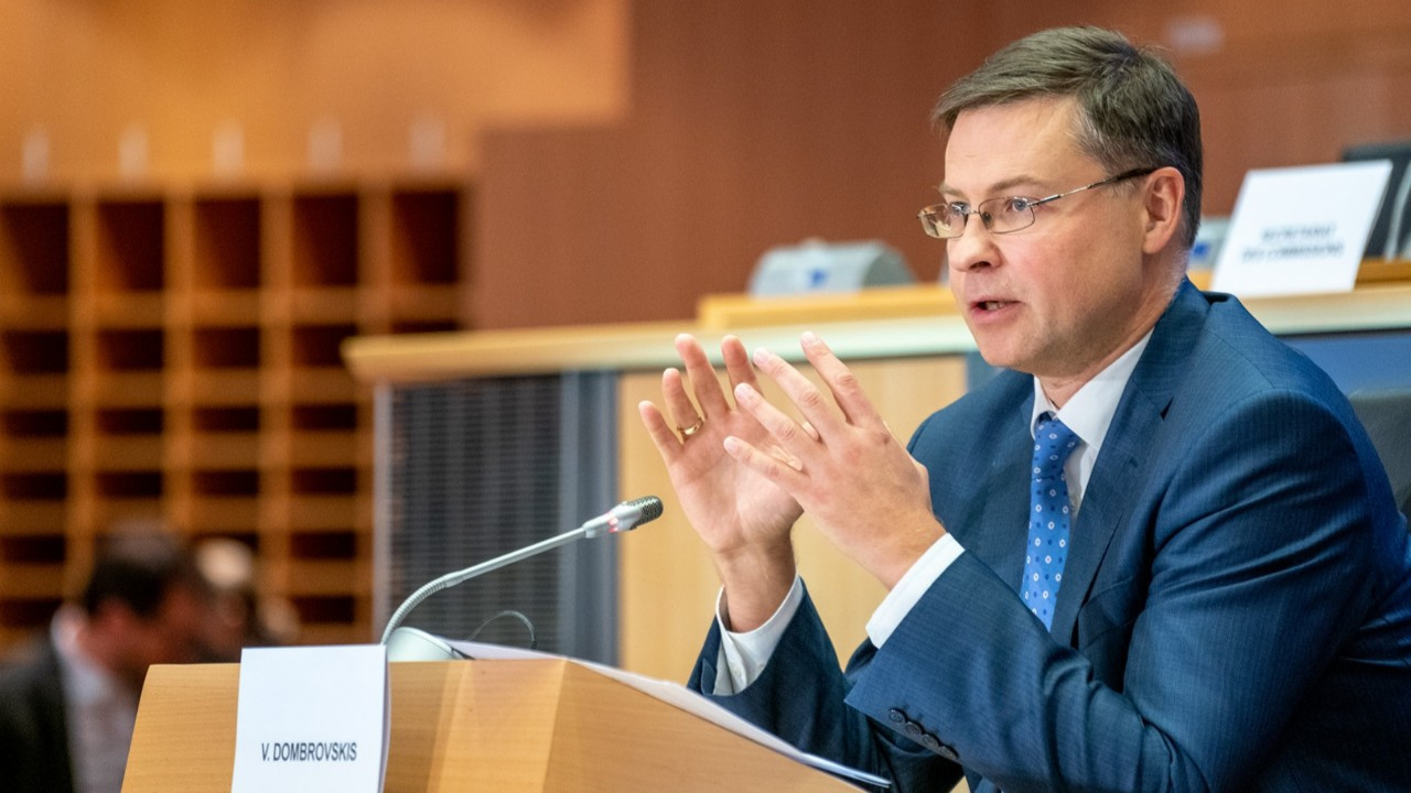 AB/Dombrovskis’ten dijital Euro çağrısı