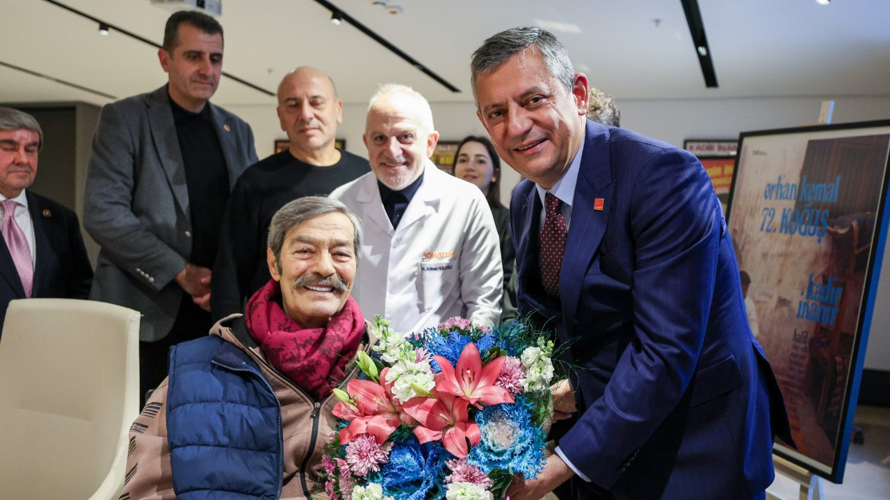 Özel'den tedavi gören Kadir İnanır'a ziyaret