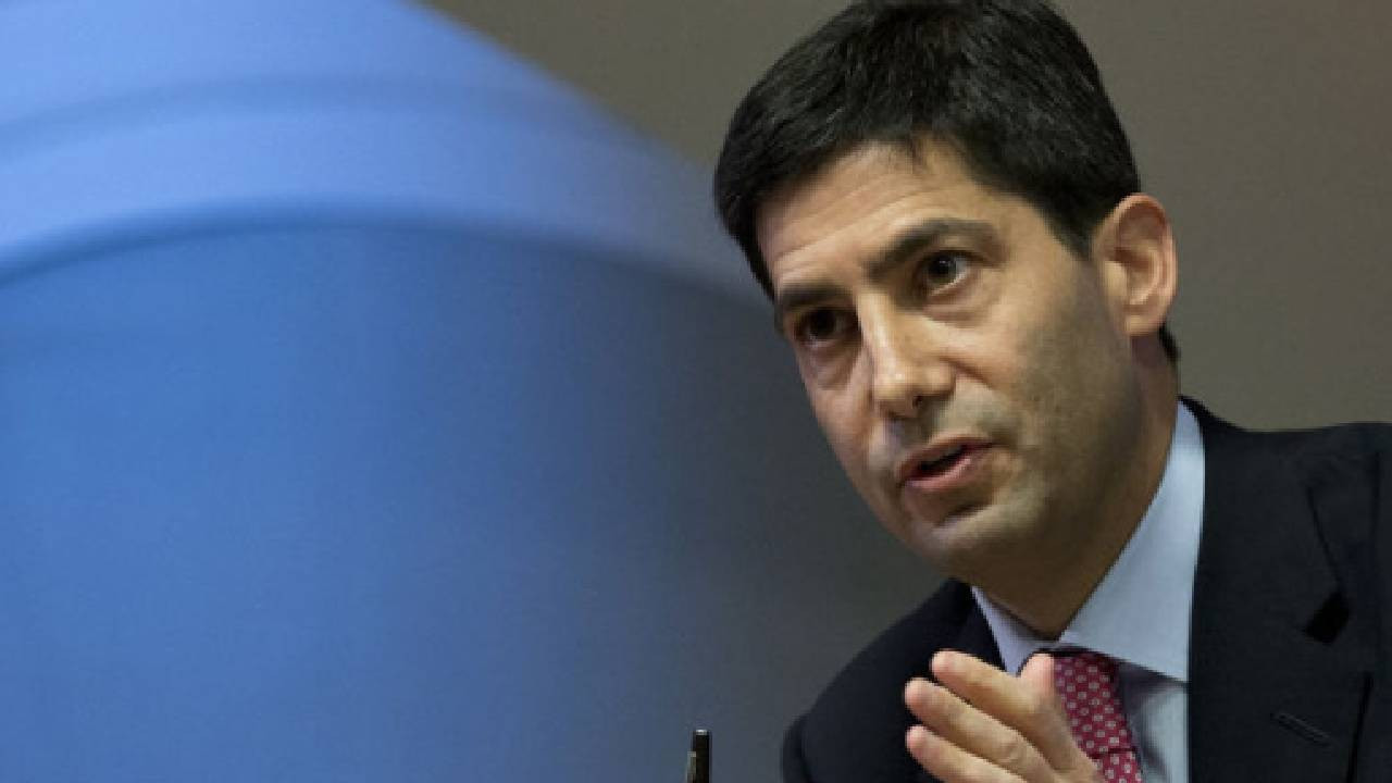 Son dakika... Trump, Fed başkanlığı için adayını resmen açıkladı