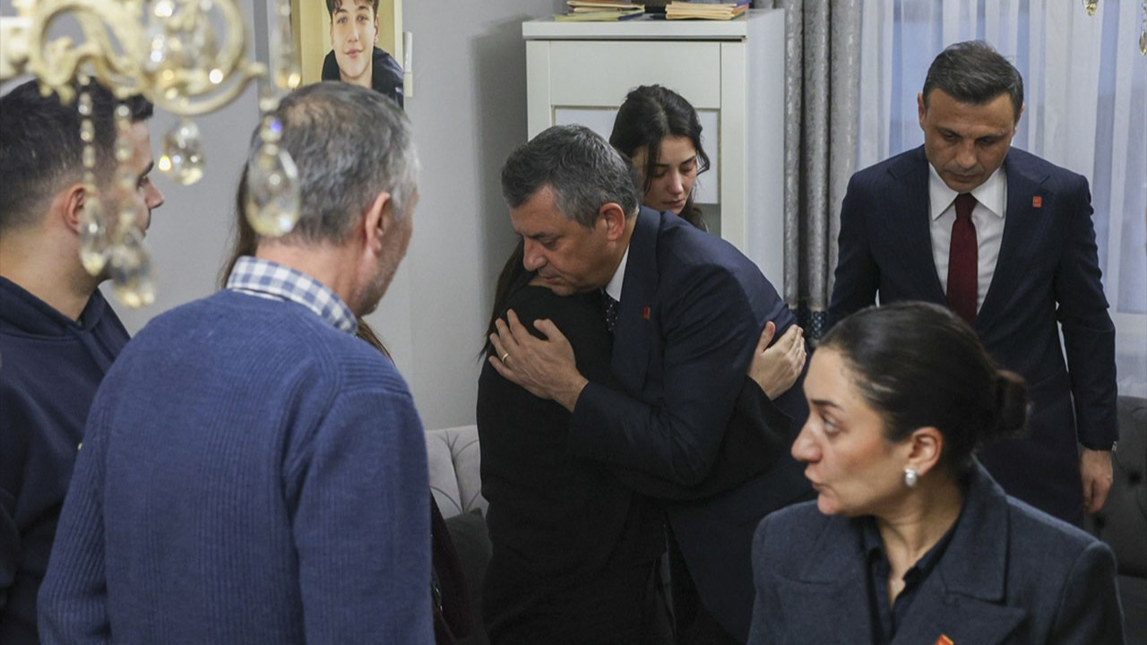 Özel'den Atlas Çağlayan'ın ailesine taziye ziyareti