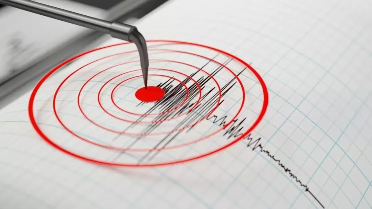 İran'da deprem! Van'dan da hissedildi