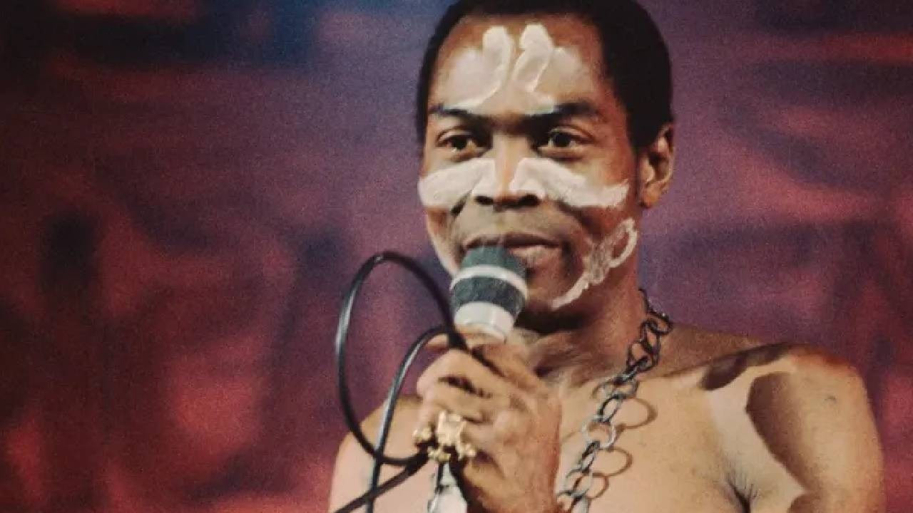 Afrobeats'in öncüsü Fela Kuti'ye ölümünden 29 yıl sonra 'Grammy Yaşam Boyu Başarı Ödülü' verildi