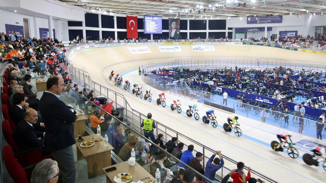 Avrupa’nın en prestijli pist bisikleti şampiyonası Konya’da başladı