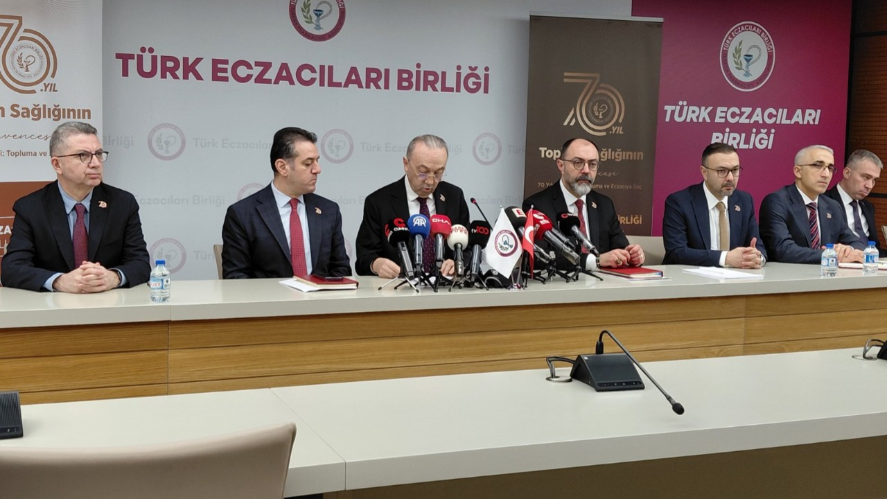 Türk Eczacıları Birliği Başkanı Demirci: Sağlık sistemi üzerindeki yükü hafifletmek istiyoruz