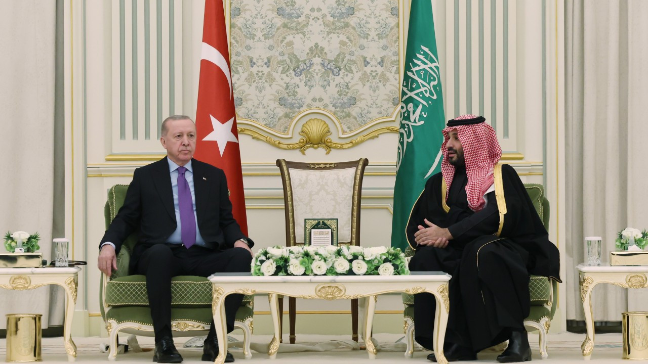 Cumhurbaşkanı Erdoğan, Suudi Arabistan Veliaht Prensi Selman ile bir araya geldi