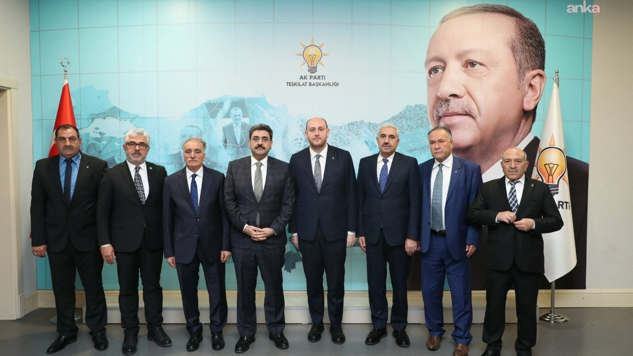 Diyarbakır'da AK Parti'nin 2 ilçe başkanı görevden alındı