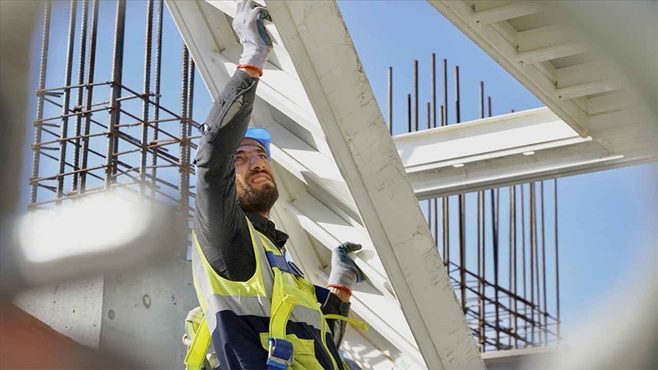 Türk müteahhitler 2025’te yurt dışından 19.7 milyar dolar iş aldı