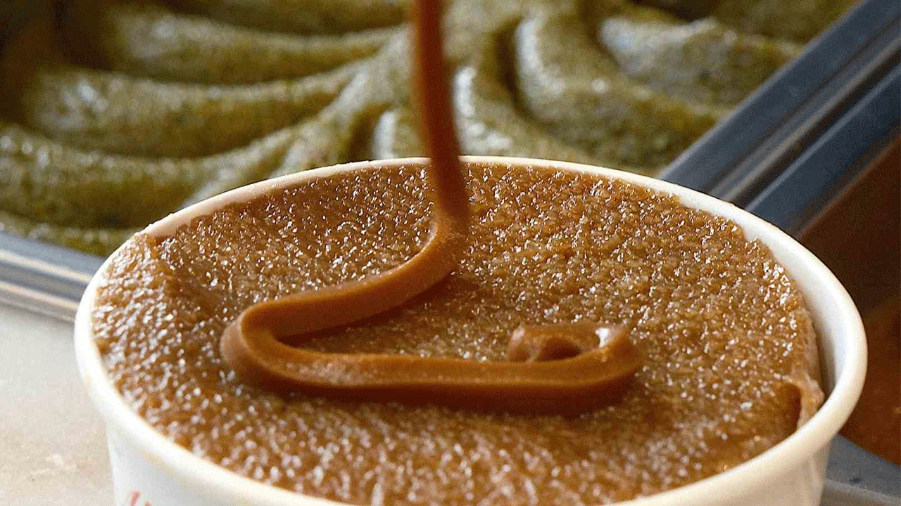 Yüzyıllık tatlıyı dondurmayla taçlandırdı, şimdi sınırları aşıyor