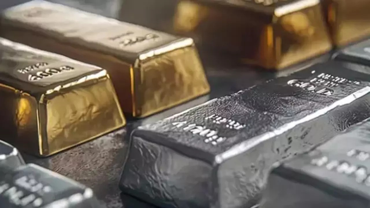 Dolar zayıfladı, altın ve gümüş yükselişini sürdürdü