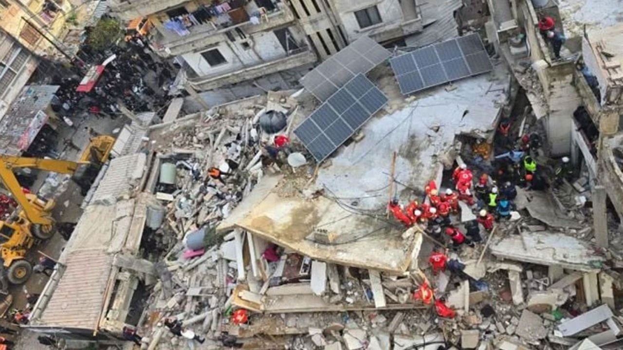 Lübnan’da iki bina çöktü: 6 ölü, 7 yaralı