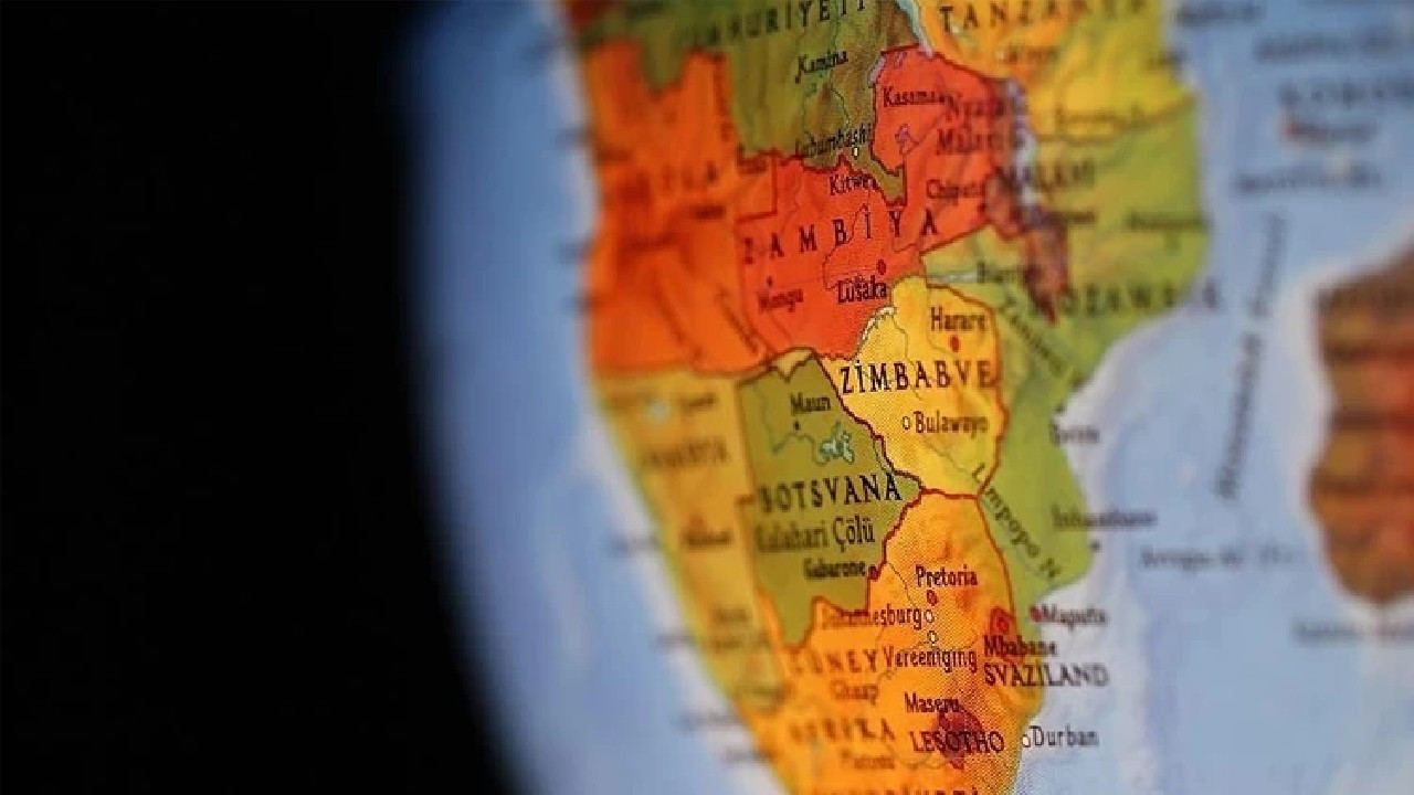 Orta Afrika Ekonomik ve Parasal Topluluğu mali kriz nedeniyle faaliyetlerini askıya aldı