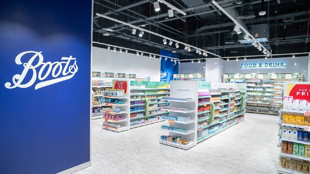 130 bin sterlinlik kozmetik vurgunu: Ülkedeki tüm mağazalara girişi yasaklandı